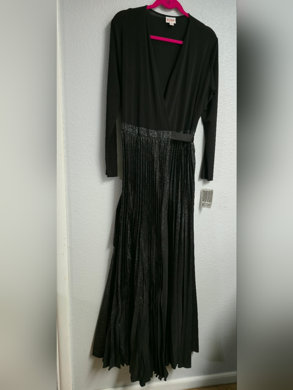 Lularoe Black Long-Sleeve V-Neck Pleated Maxi Dress